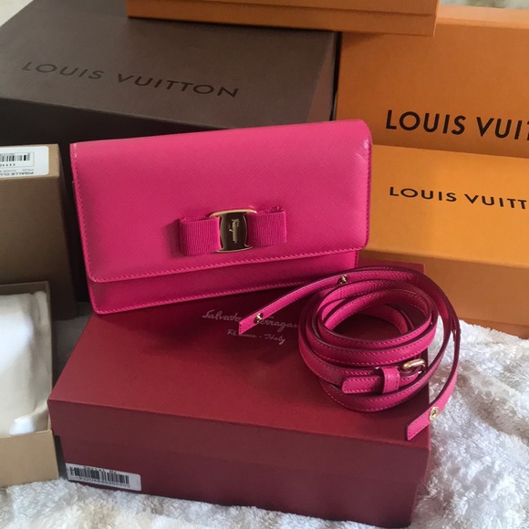 Authentic Salvatore Ferragamo Epi belt bag - Picture 5 of 8